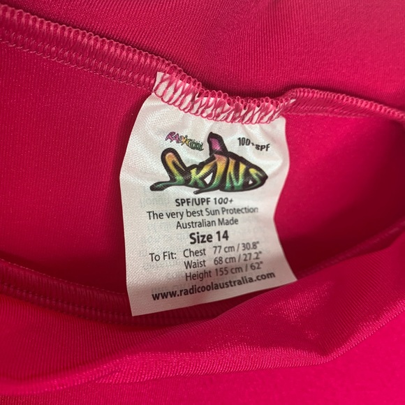 NEW • Kids • Rashguard Tee • SPF 100 • 14 - Picture 2 of 6